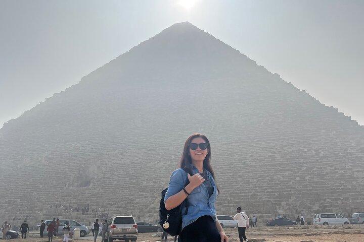 Private tour The Great pyramids , sphinx ,inside pyramid , lunch