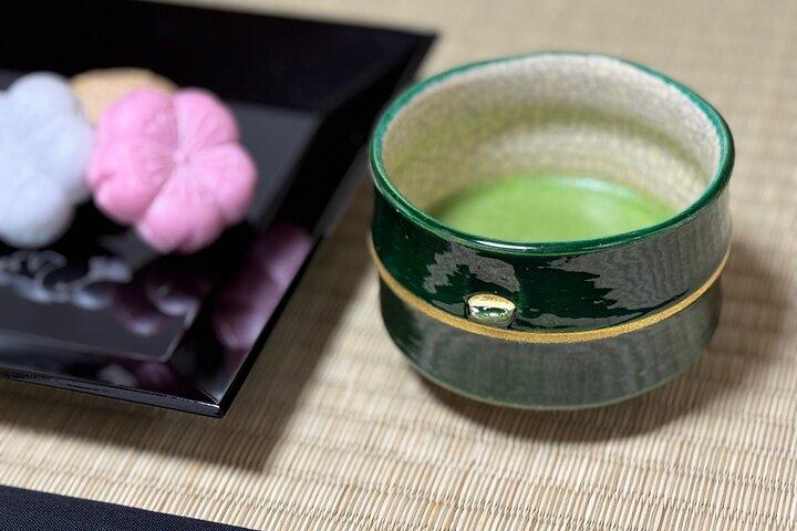 Kyoto: Eine ruhige und anmutige Teezeremonie
