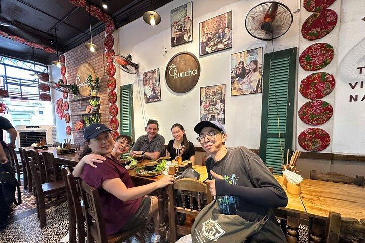 Tour privato - Hanoi Street Food Walking Tour - Mangia come un locale