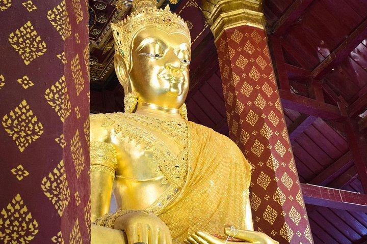アユタヤの魂：アート、信仰、無常の旅