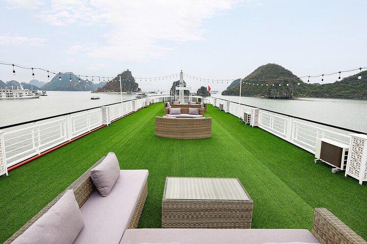 Hanoi : Aqua Elegance 2 - Dag Ha Long Bay lyxkryssning upplevelse