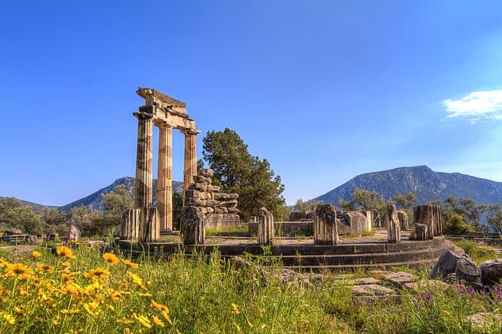 Private Full Day Tour in Delphi