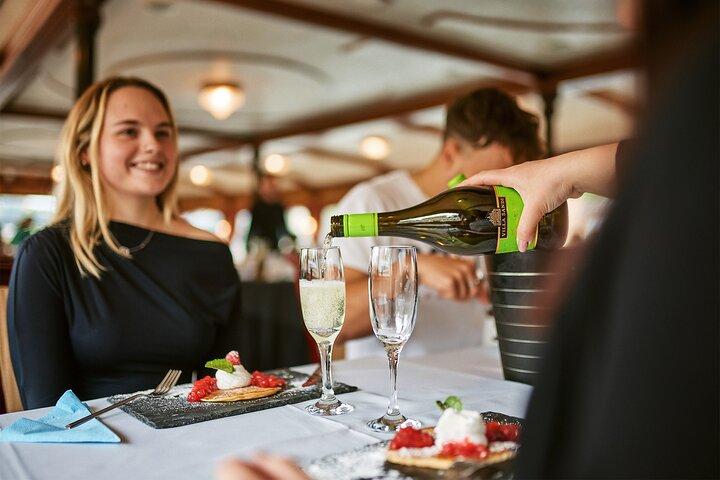 Bottenlös brunch och kryssning med Prosecco i Budapest