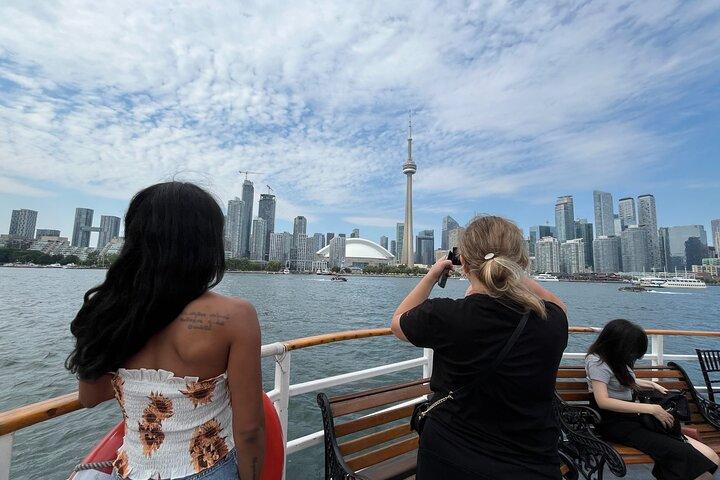 60 - Minutos Toronto Sightseeing Harbour Tour