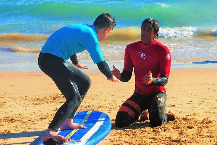 Privater Surfkurs in Albufeira mit einem einheimischen Lehrer