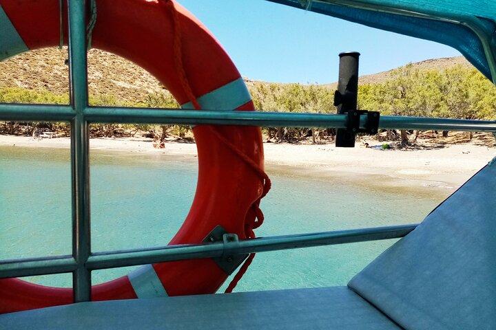 Boat and hike tour to the Hidden Beaches of Syros