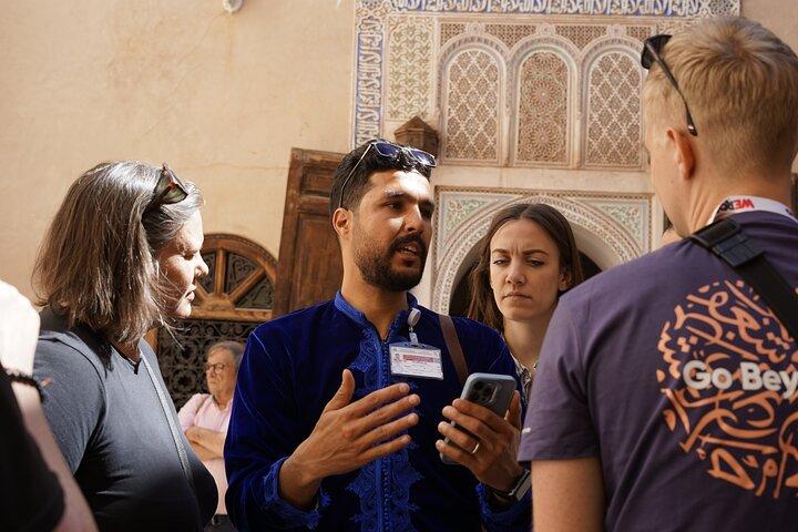 Marrakech : Ben Youssef Madrasa 1 - Hour Guided Tour Skip-The-Line （マラケシュ：ベン・ユセフ・マドラサ1時間ガイドツアー）