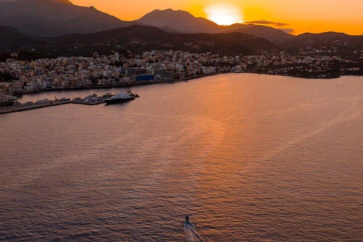 Alquiler de barcos privados en Agios Nikolaos con patrón opcional