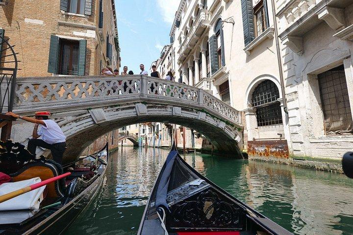 Venedig Helgedagstur från Gardasjön