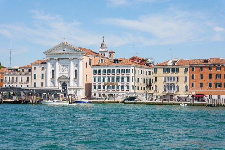 Venedig Helgedagstur från Gardasjön