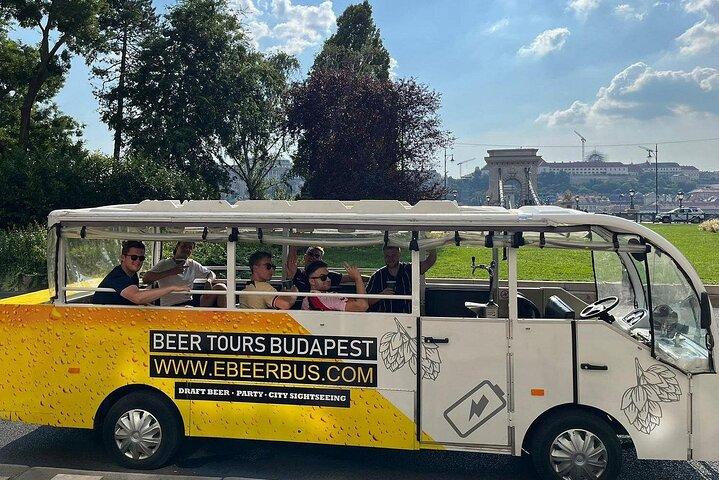 Budapest BeerBus Tour 120 minuti esperienza pubblica