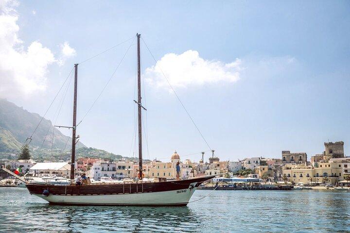 The Best of Ischia: Boat Tour Around the Island with Lunch