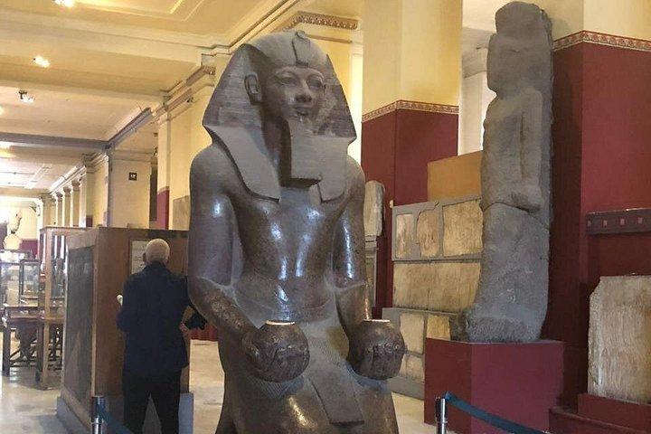 ギザのプライベートピラミッド、エジプト博物館、カーン・エル・ハリーリツアー