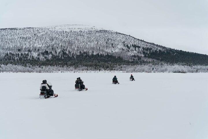 Tour en moto de nieve en Kiruna