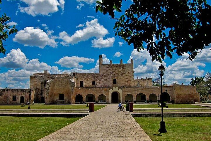 Tour di Chichén Itzá Saamal Cenote e Valladolid