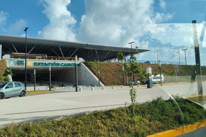Mayan train transportation Cancun from Cancun to 8 passengers
