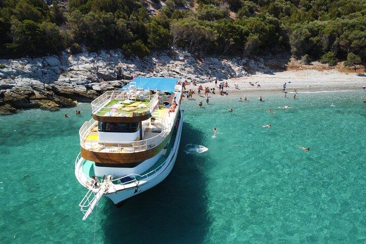 Kusadasi Fullday Boat Trip, Islands Cruise 3 baie pranzo e soste per il nuoto
