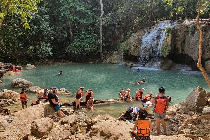 Tour privado por el Templo y Café de la Cueva del Tigre de la Cascada de Erawan