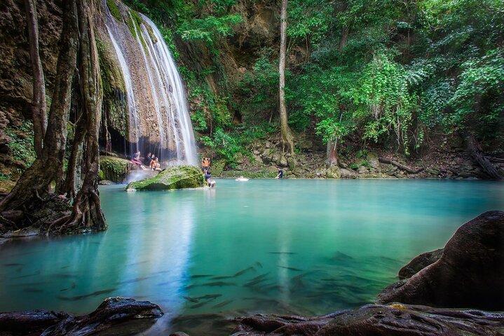 Erawan Wasserfall Tiger Cave Tempel und Café Private Tour