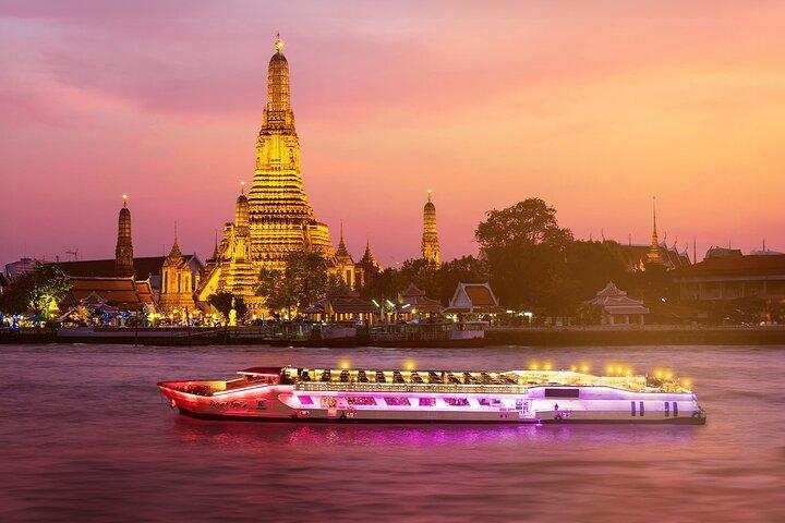 Crucero con cena en Bangkok con buffet y vistas a la ciudad