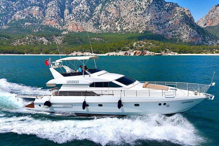 Private Yachttour Antalya : Ein Tag, der auf Sie zugeschnitten ist