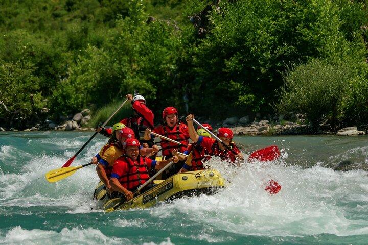 Saranda: Halvdags Rafting Eventyr på Bistrice River