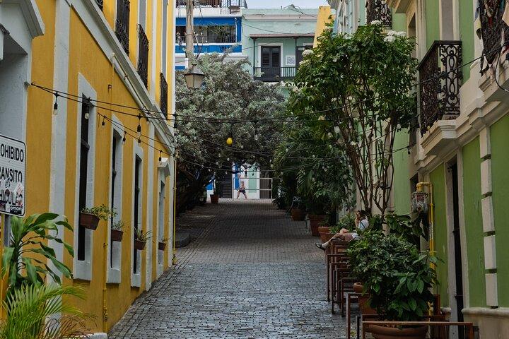 Liten grupp Gamla San Juan historia och kultur Walking Tour