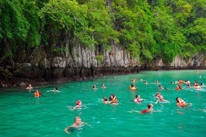 Sunset de Phi Phi Khai e Bamboo Island com transferência de Phuket