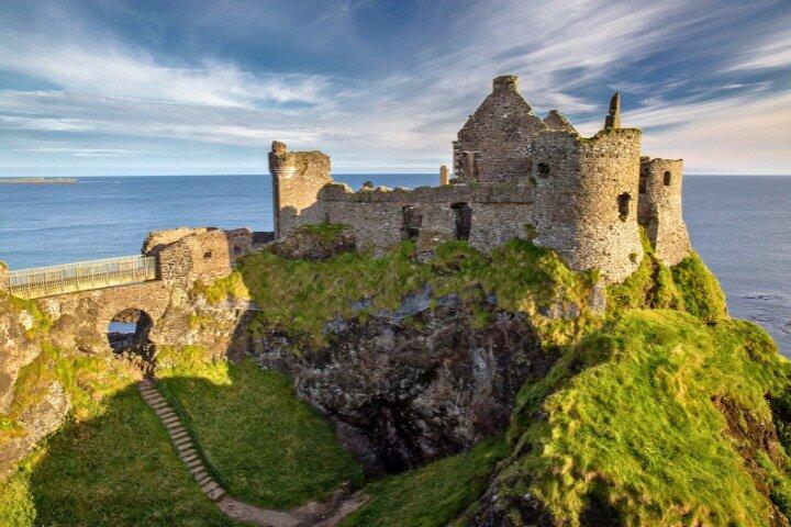 Tour autoguiado en coche por la costa de Irlanda del Norte
