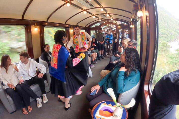 2 - Dag Inca Trail til Machu Picchu med VistadomeTrain