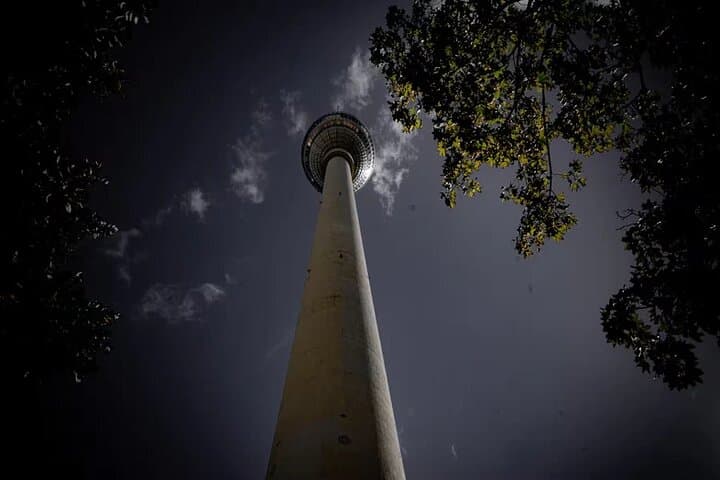 Berlin The Soul of the Capital, Premium Puzzle Tour & City Tour