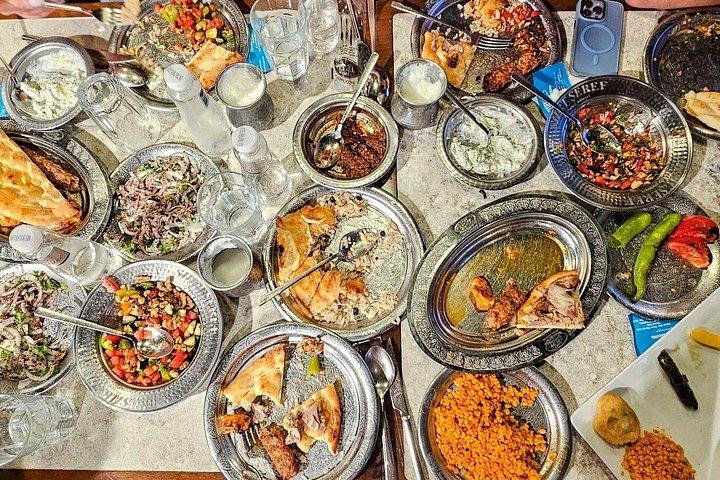 Taste of Istanbul: Traditional Turkish Food & Rooftop Experience