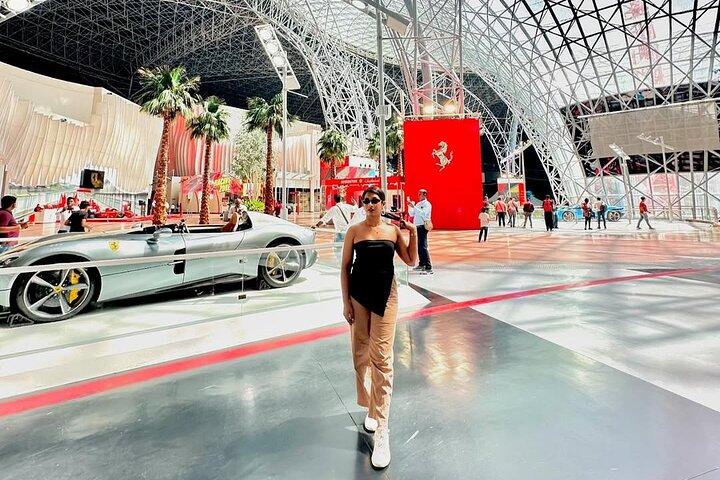 Yas Island Single oder Multiple Parks für Ferrari, Warner oder Yas