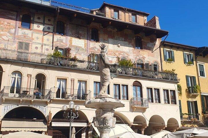 DA Padova: Small Group Guided Tour to Verona
