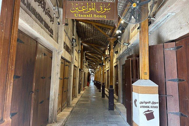 Dubai Old Town Walking Tour com degustações de comida de rua
