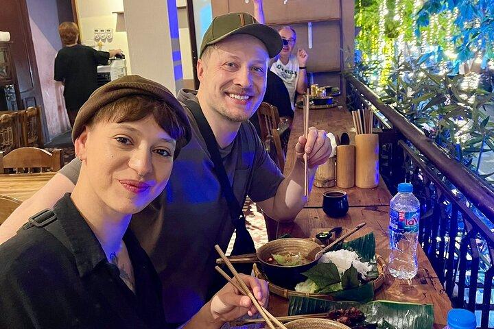 Hanoi efter mørket af motorcykel: Street Foods & Nightlife (4 timer)