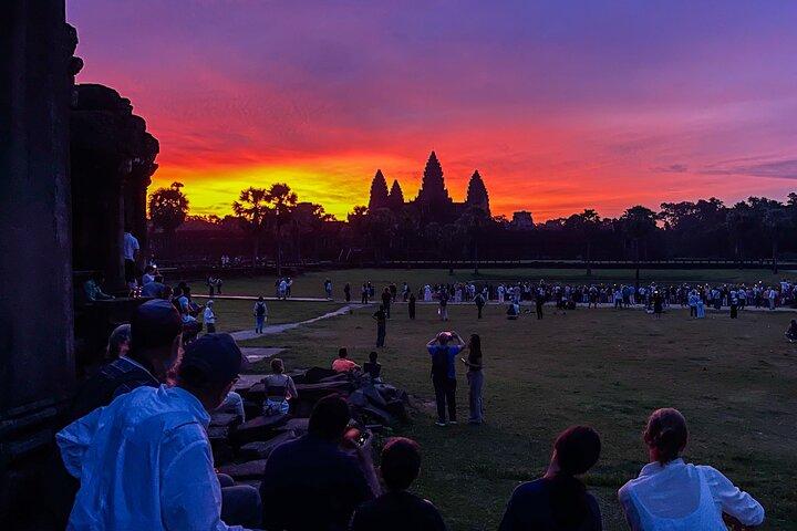 3 Day Angkor Wat Kulen Mountain Beng Mealea and Floating village