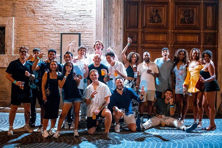 La fête ultime de Rome alias la tournée des pubs de la place d'Espagne