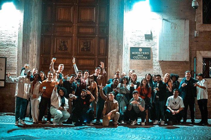 La fête ultime de Rome alias la tournée des pubs de la place d'Espagne