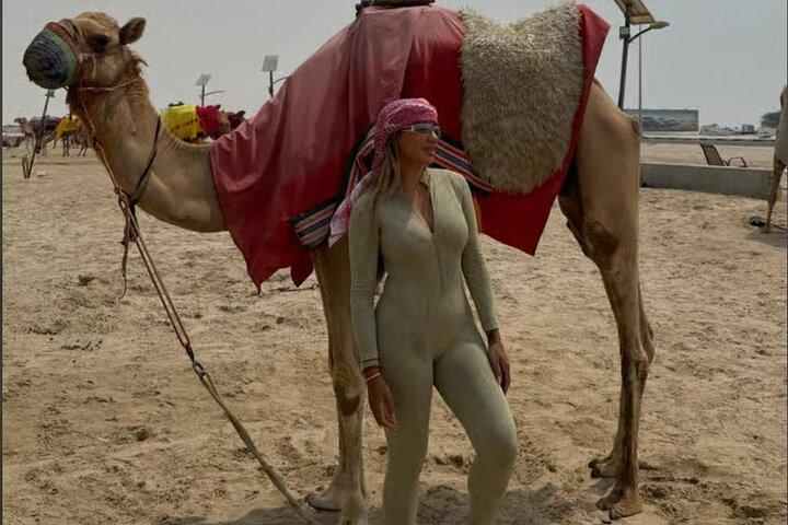 Doha Private Dune Bashing, Camel Ride & Sandboarding & Binnenzee