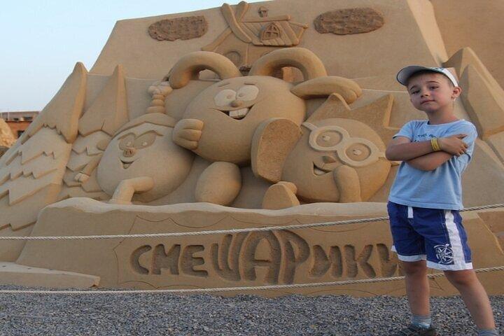 Sand City Tour med billetter og privat transfer fra Hurghada
