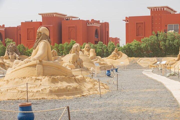 Sand City Tour med billetter og privat transfer fra Hurghada