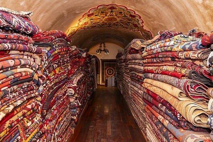 Private Carpet Shopping Tour in Istanbul Bazaars