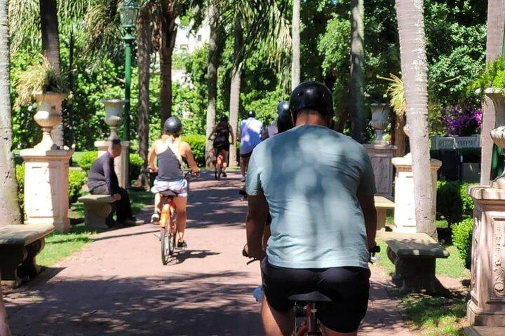 E-Scooter City Tour: Explorando Buenos Aires Norte e Sul