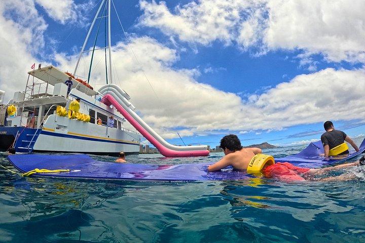 オアフ島発ワイキキシュノーケル＆オーシャンウォーターパーク体験