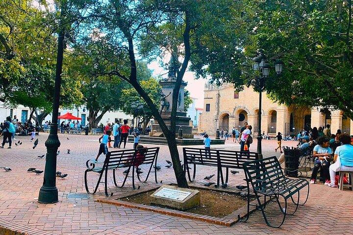 Excursión de un día completo a Santo Domingo con almuerzo y percepciones culturales