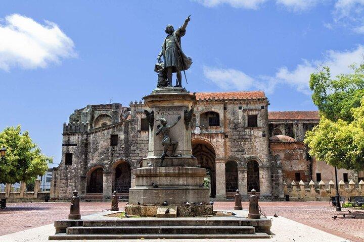 Excursión de un día completo a Santo Domingo con almuerzo y percepciones culturales