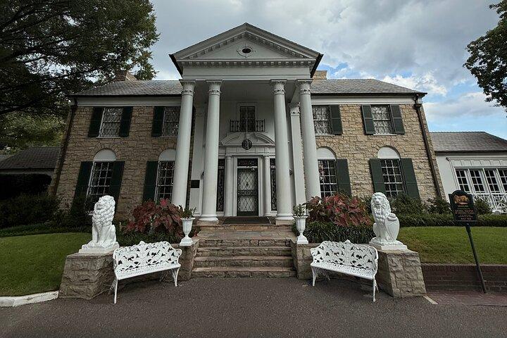 Private VIP Elvis Tour: Nashville to Memphis w/ Musician Guide