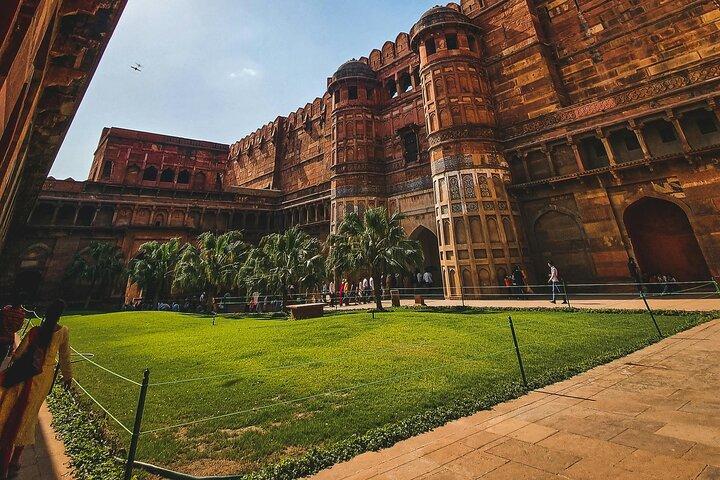 Excursion d'une journée complète à Agra avec visite du Taj Mahal, du fort d'Agra et de Fatehpur Sikri