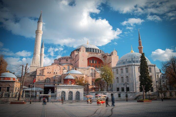 Istanbul Full Day Tour: Hagia Sophia, Topkapi, Sultanahmet -SL-12